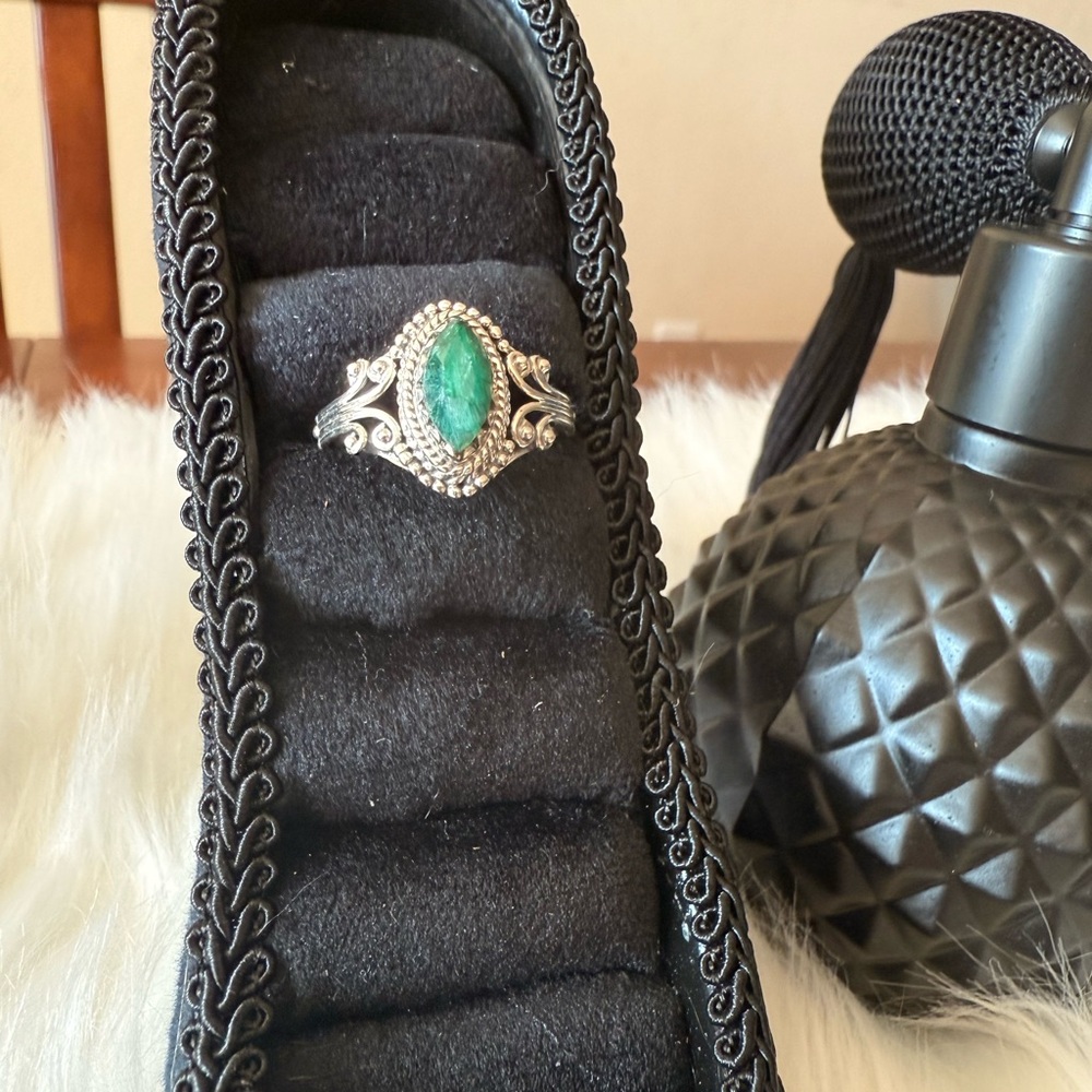 C23 Elegant Natural Green Onyx Gemstone Ring set in a 92.5% Silver Setting